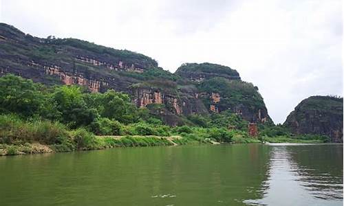 龙虎山旅游攻略一日游门票多少钱_龙虎山旅游攻略一日游门票多少钱一张