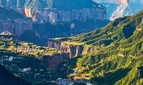 山西旅游必去十大景点王家大院_山西王家大院风景图片