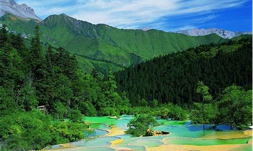 四川夏季旅游攻略_四川夏季旅游景点排行